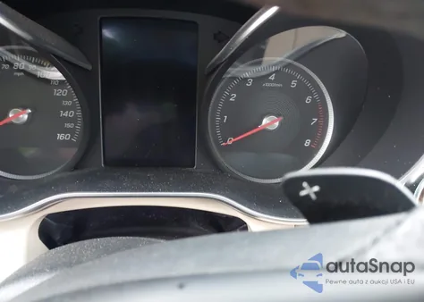 2015 Mercedes-Benz C 300 4Matic из США, поврежденный, VIN 55SWF4KB7FU038428